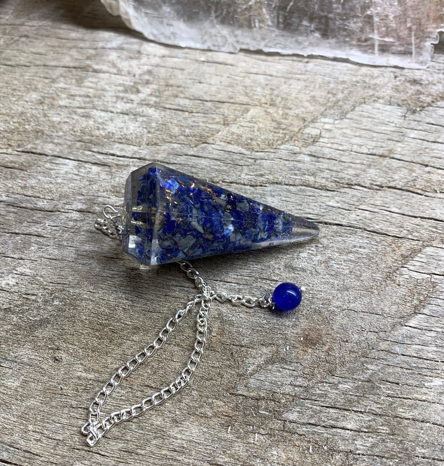 Lapis Lazuli Orgonite Pendulum 0940 (Crystals Imbedded in Resin)