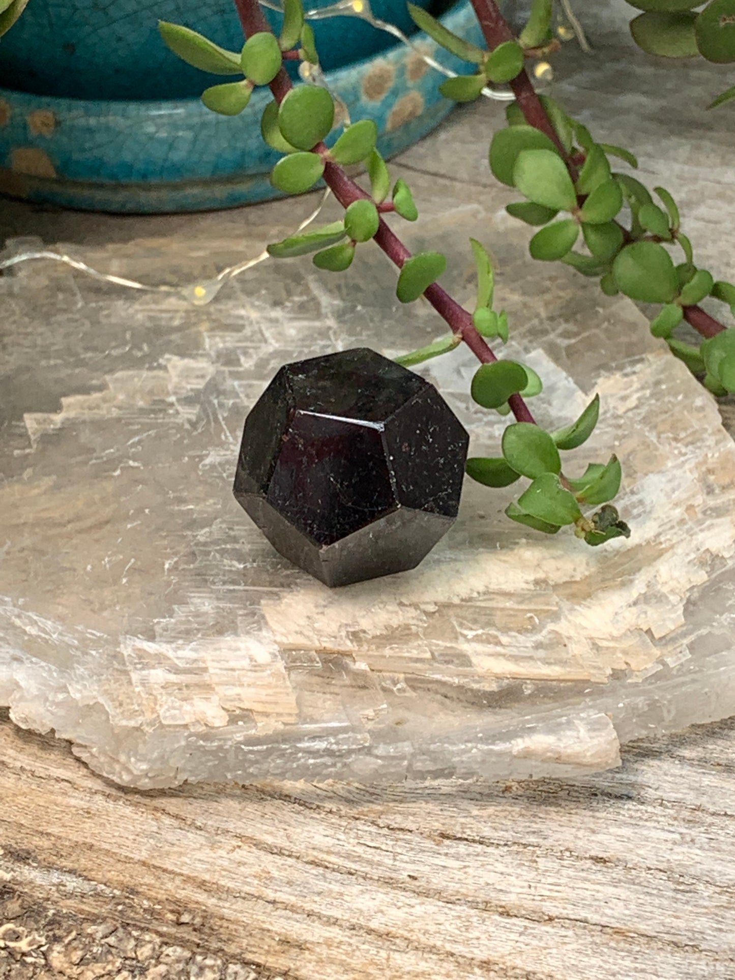 Polished Garnet Dodecahedron Stone (Approx. 25-28mm) 1470 Sacred Geometry, Polished Garnet, Stone, Creation Stone, Manifestation, Abundance