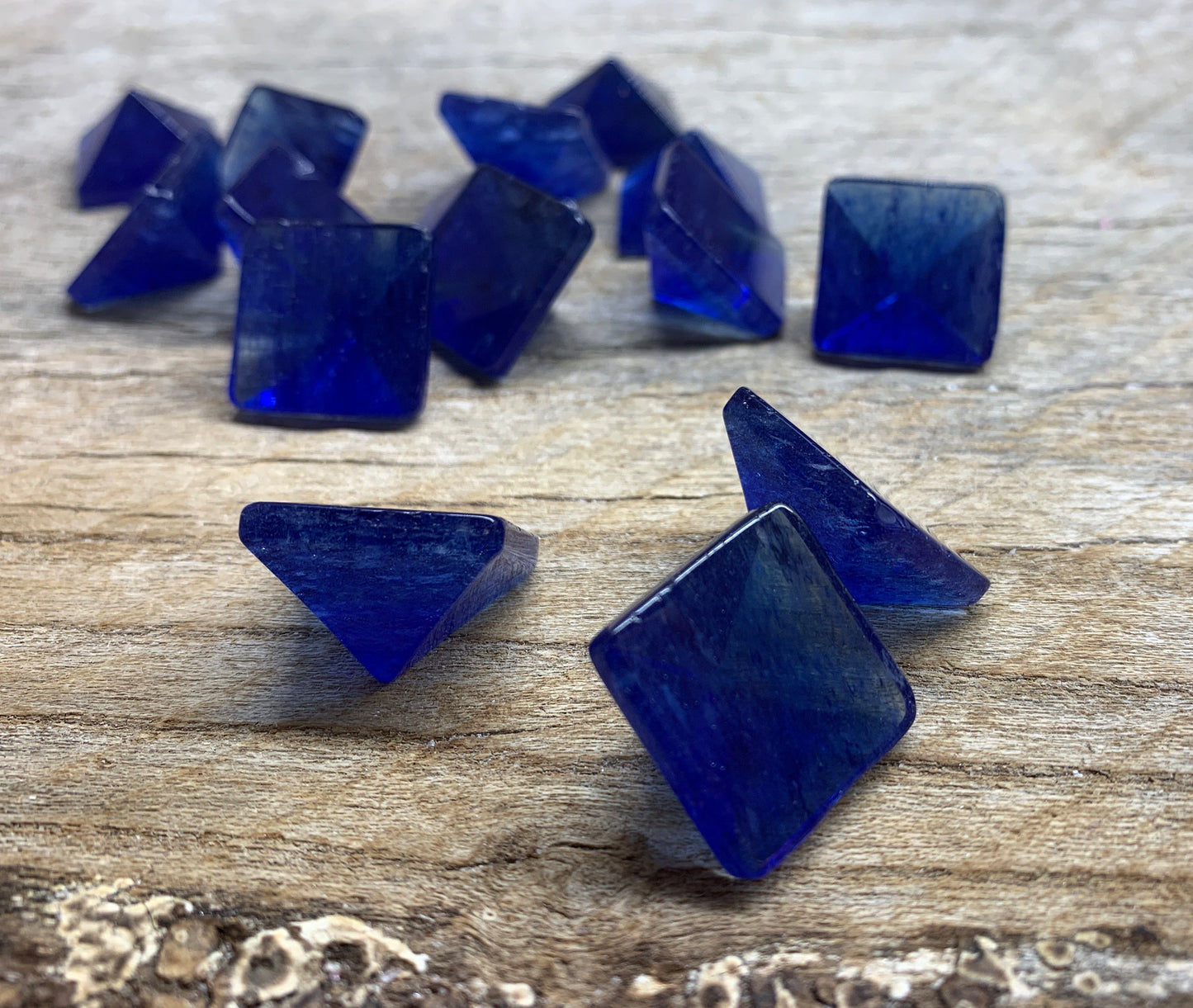 Blue Obsidian Pyramid (Synthetic) (Approx. 3/4” x 3/4" x 5/8") 0439