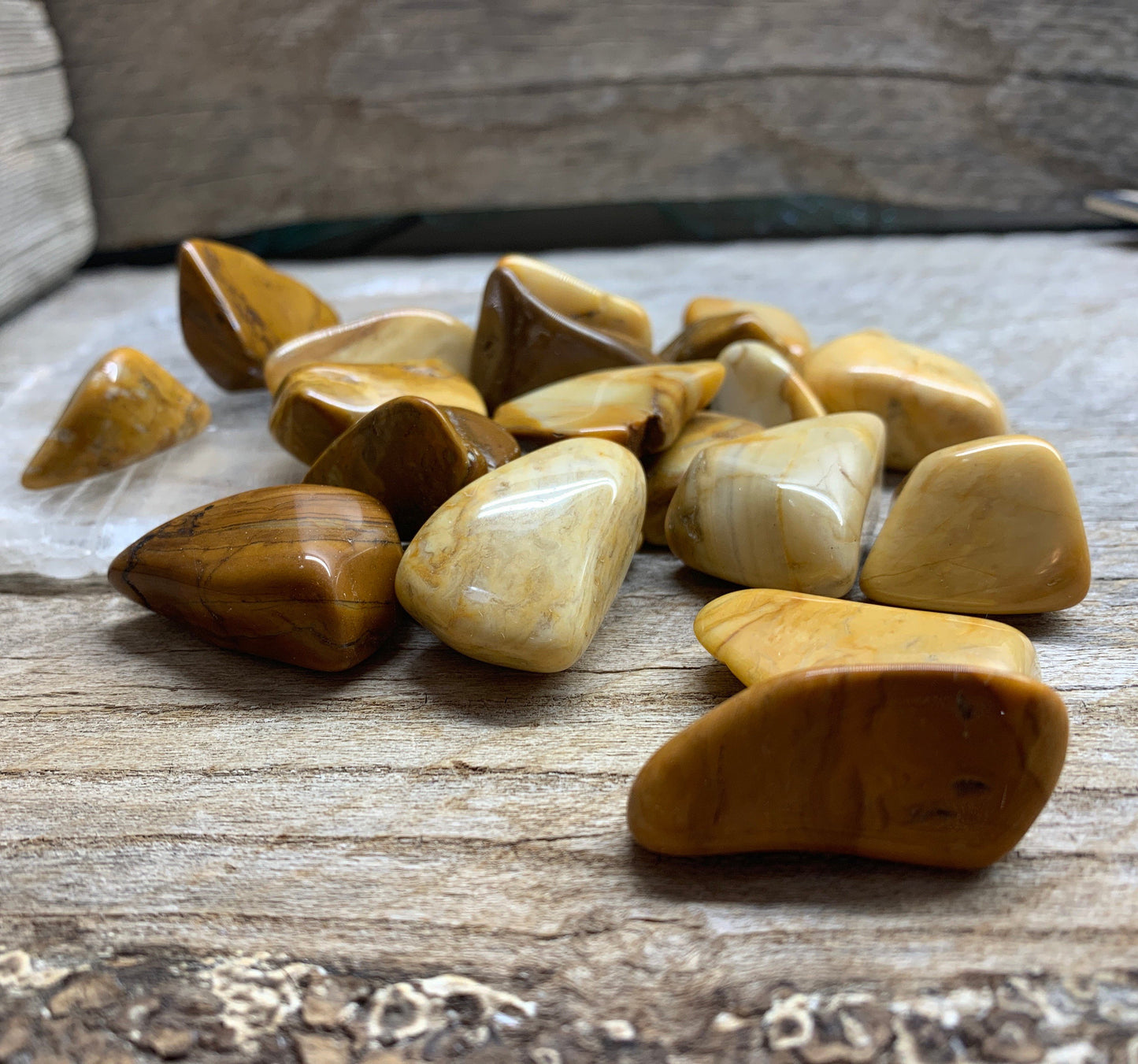 Yellow Jasper Tumbled Stone 0750 (1”- 1 1/2”)