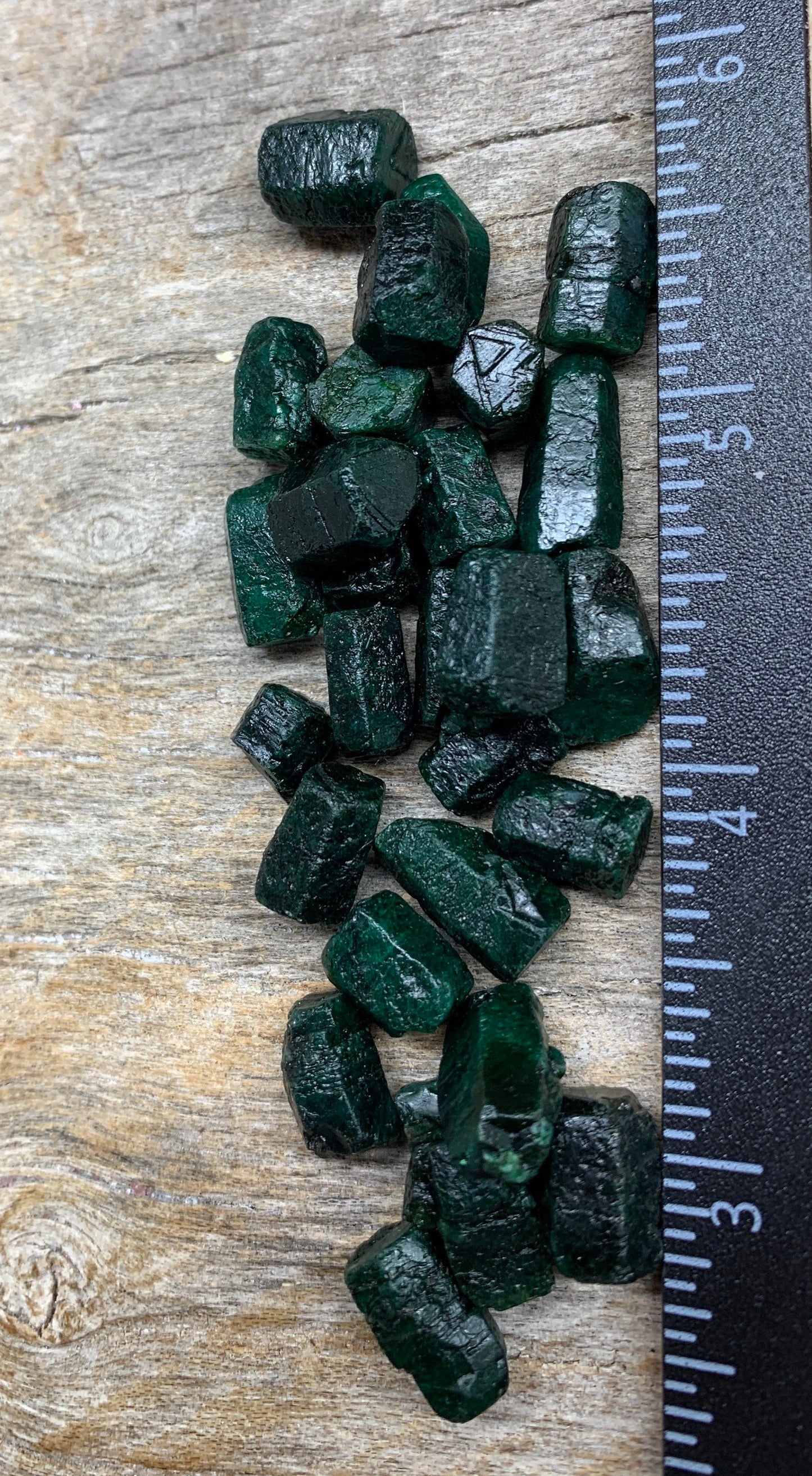 Green Sapphire (Color Enhanced) Very Small 0258 (3/8”- 1/2”)