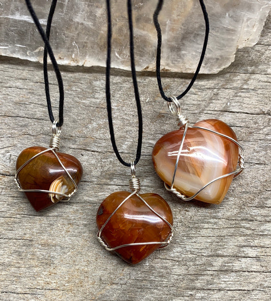 Carnelian Agate Heart wire Wrapped Necklace, Handmade 1099