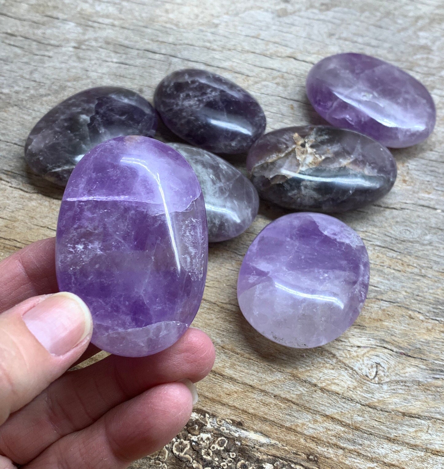 Amethyst Palm Stone 1567 (Approx. 2”- 2 1/2”)