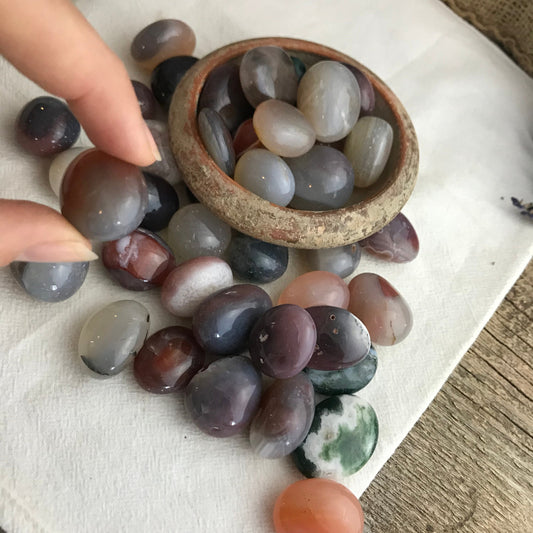 Southern Red Agate, Polished Tumbled Stone (Approx 1") for Wire Wrapping or Crystal Grid Supply 0720