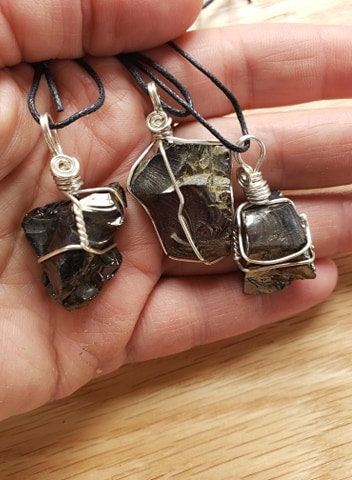 Shungite Wire Wrapped Necklace HOT ITEM, HOT-0003