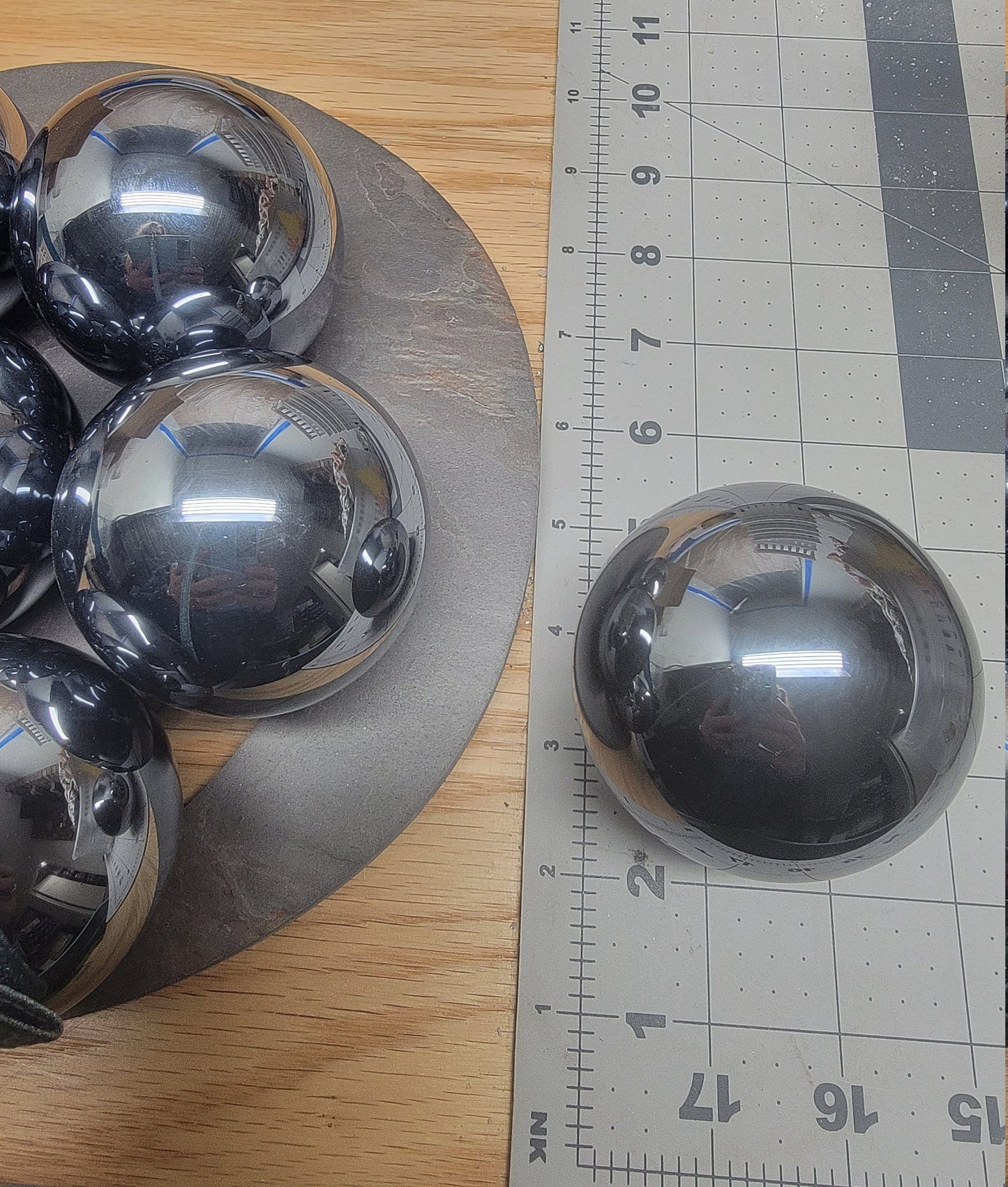 Terahertz Polished Sphere BIN-1004 (Approx. 65 mm - 70 mm) 1454