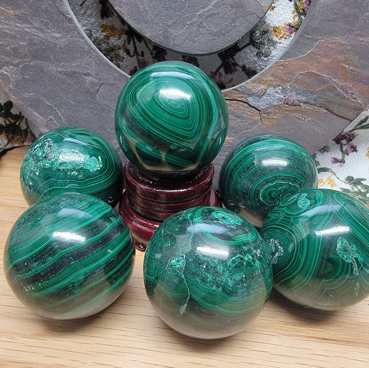 Malachite Sphere 1442 Natural. Authentic. (Approx. 49 mm - 51 mm)