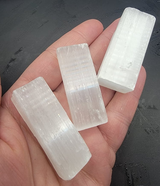 Natural Selenite Chunk, Large (Approx. 1 5/8 to 2 1/4" long) G-0018