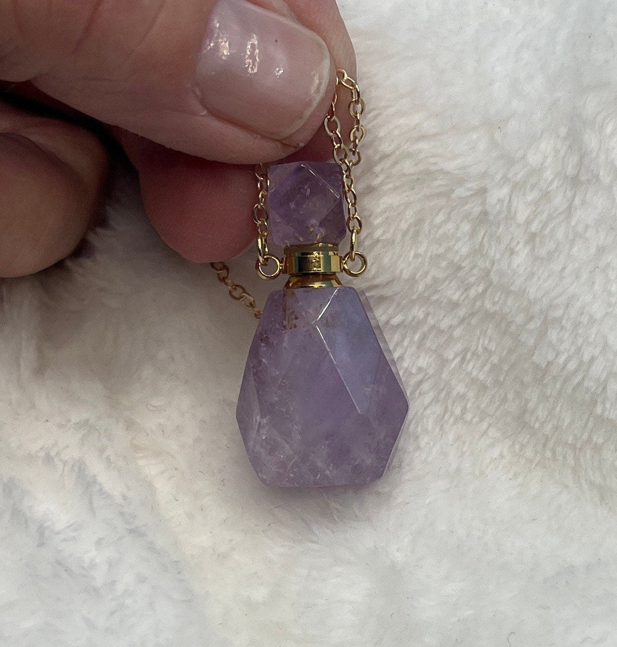 Amethyst Potion Bottle with Screw on Cap, faceted NCK-2639