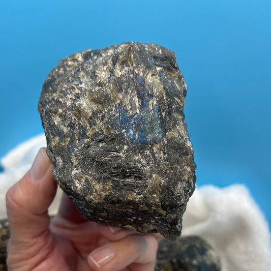 Labradorite Raw Stone 0465 (Approx. 3 1/2" - 4 1/2")