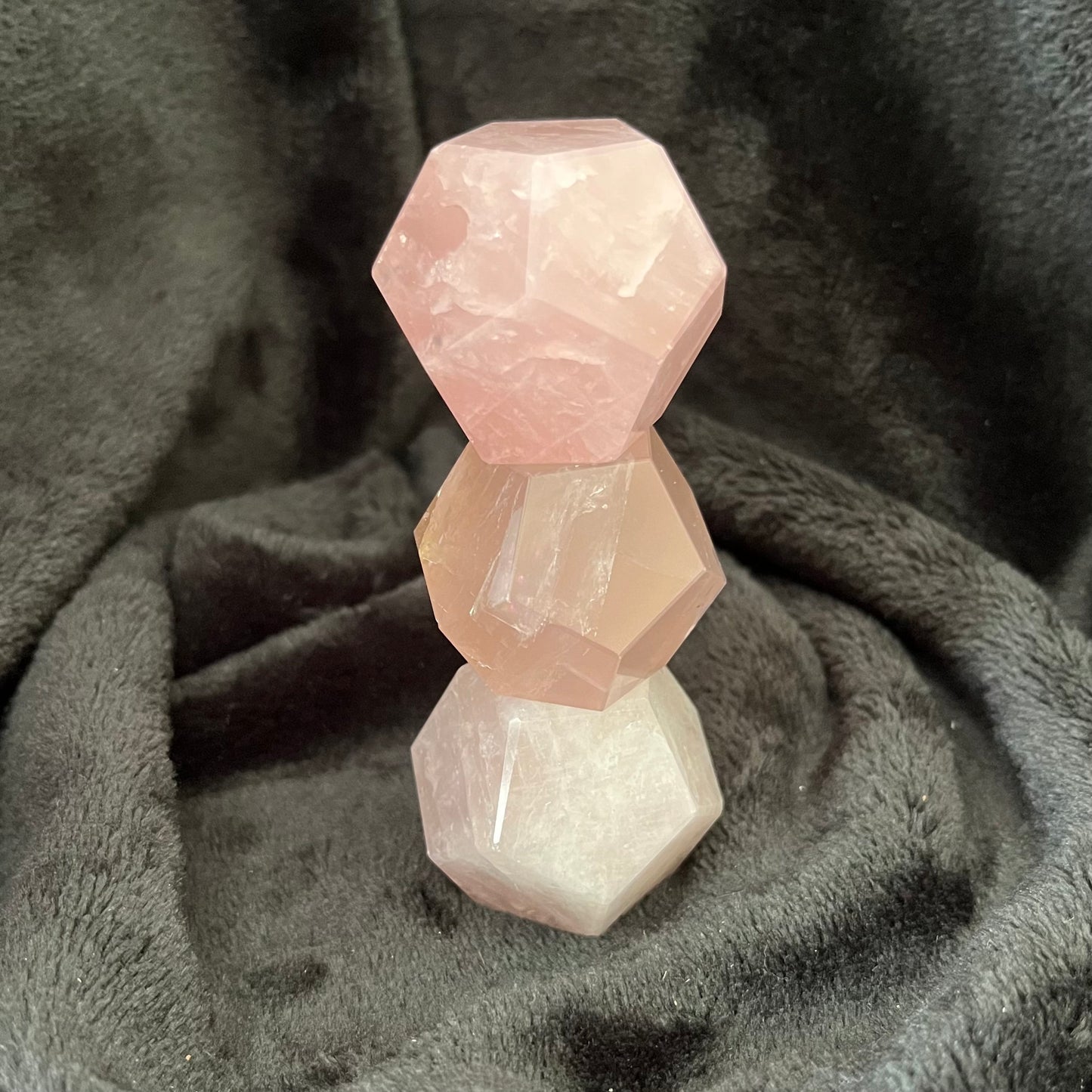 Rose Quartz Dodecahedron (Approx. 35-40mm) 1500