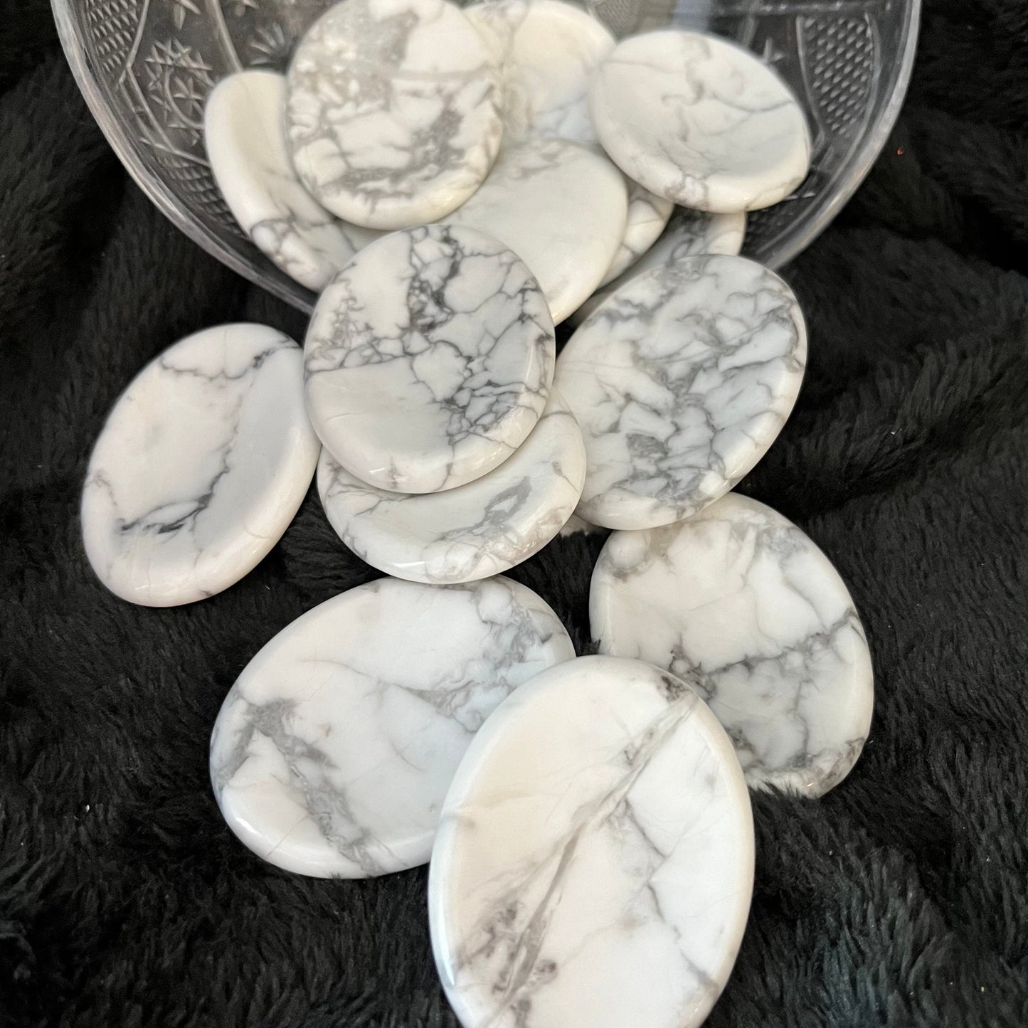 White Howlite  Worry Stone (Approx 1/3/8" x 1 3/4") 1401