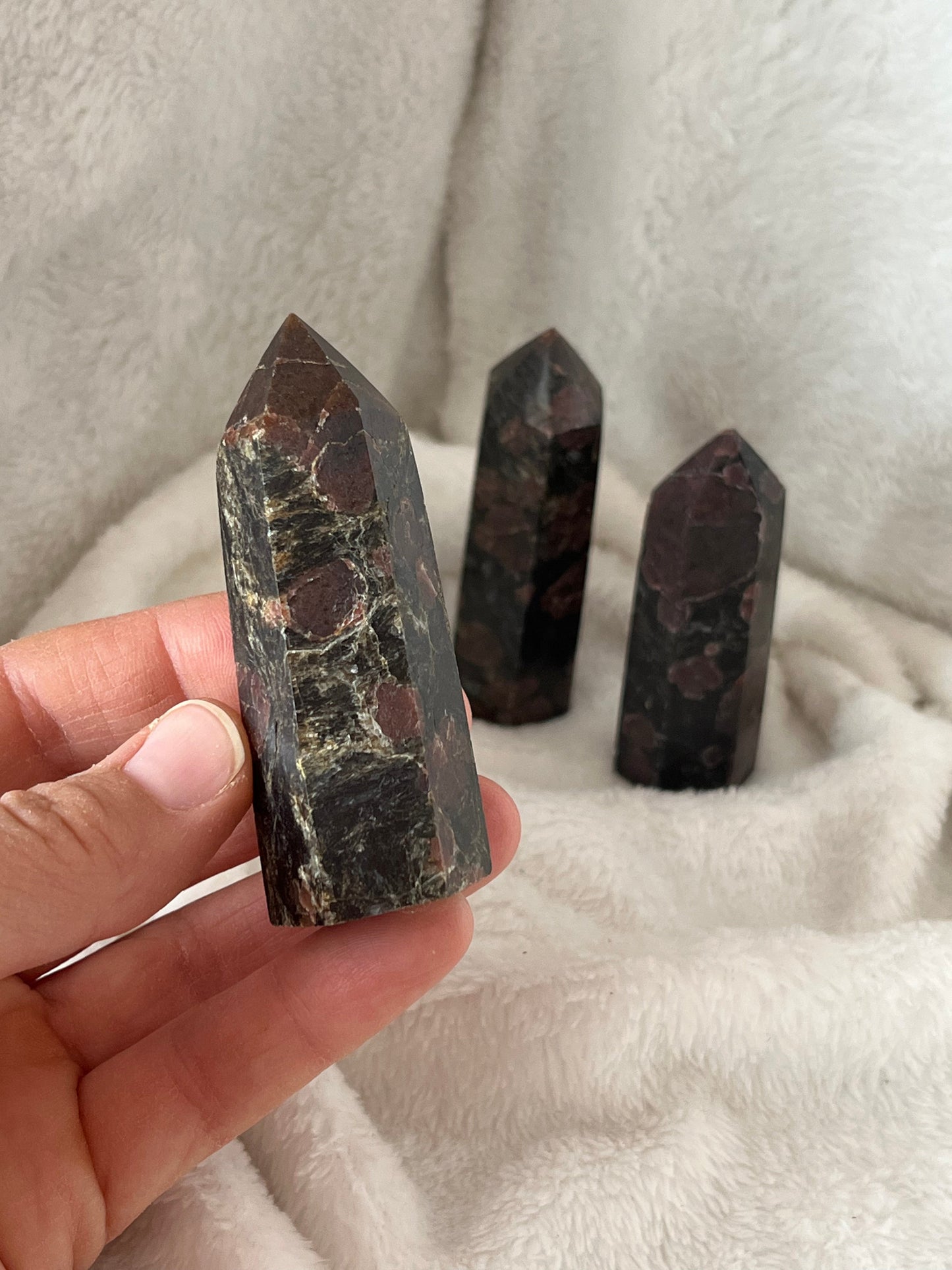 Garnet in Arfred Sonite Obelisk, 1 pound, WO-0011