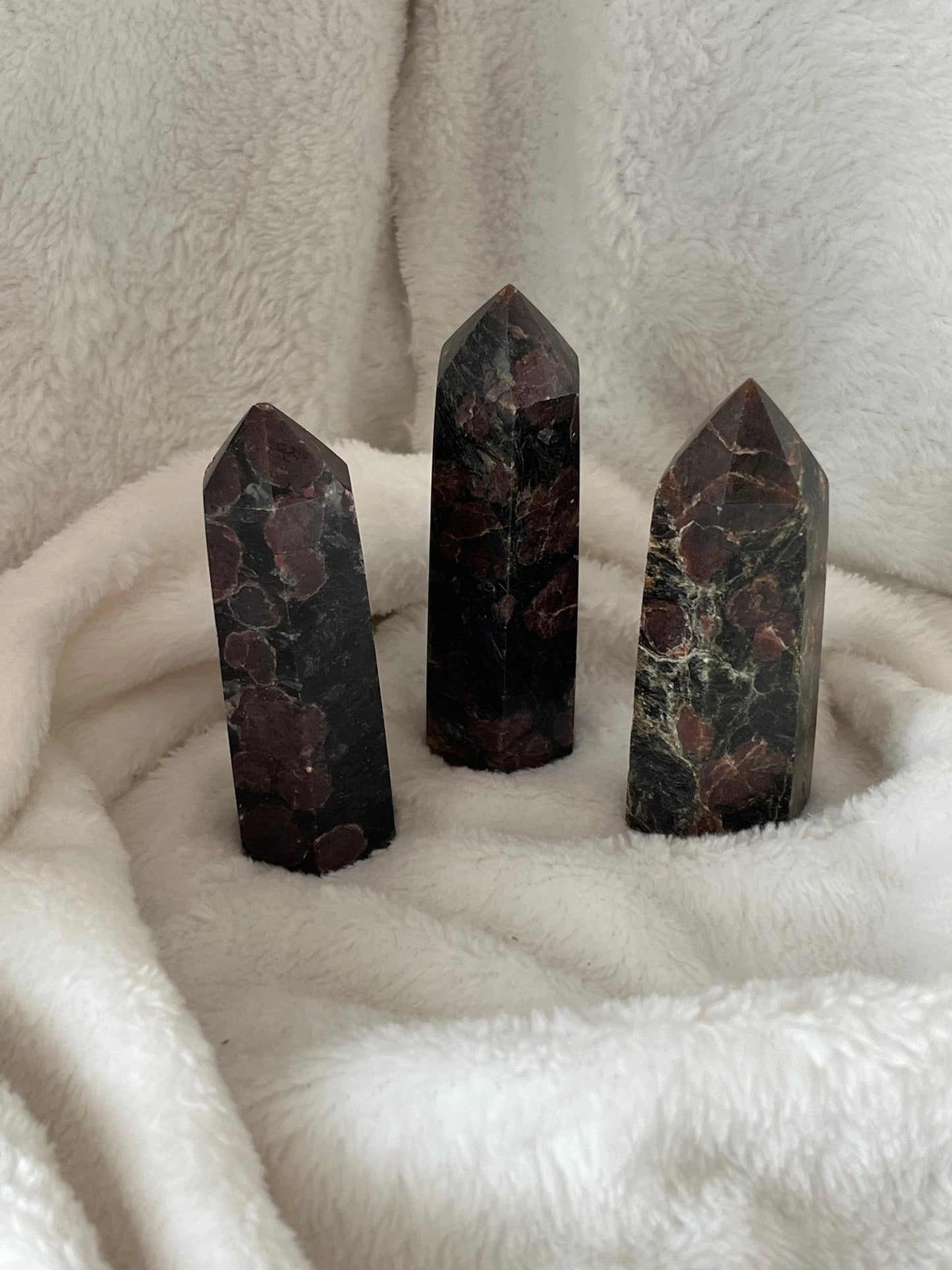 Garnet in Arfred Sonite Obelisk, 1 pound, WO-0011