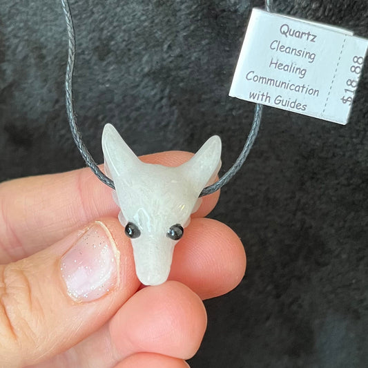 Snow Quartz Wolf Necklace WN-0150