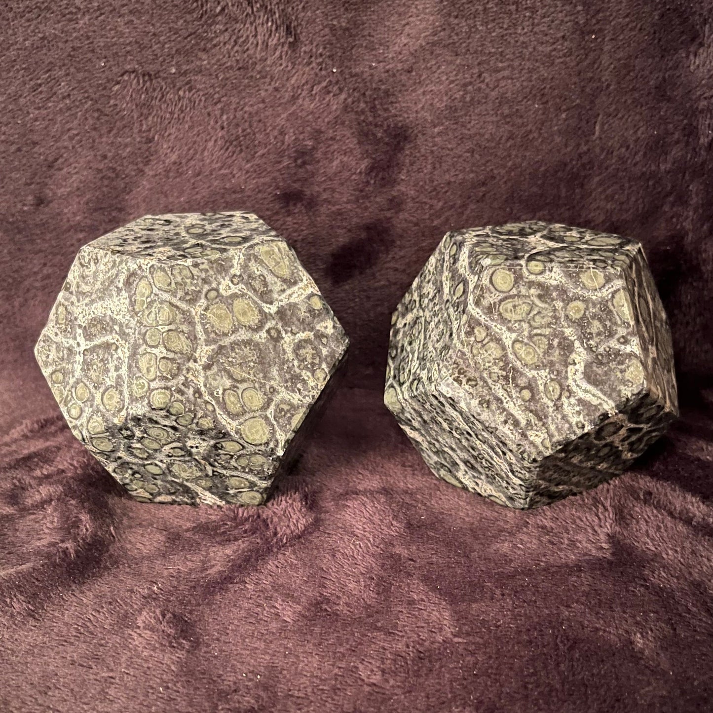 Kambaba Jasper Dodecahedron (Approx. 85mm) F0086