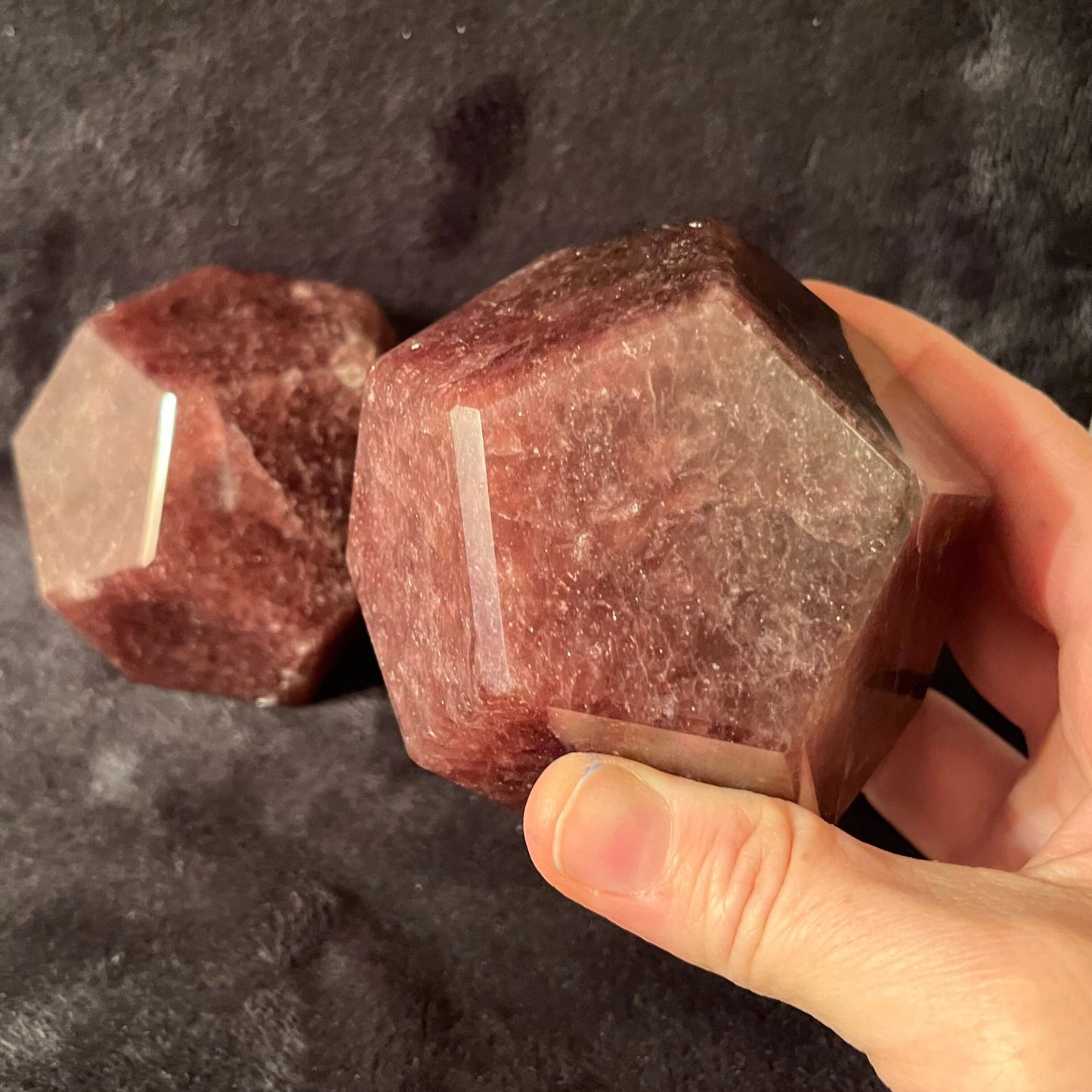 Strawberry Quartz Dodecahedron (Approx. 85mm) F0085