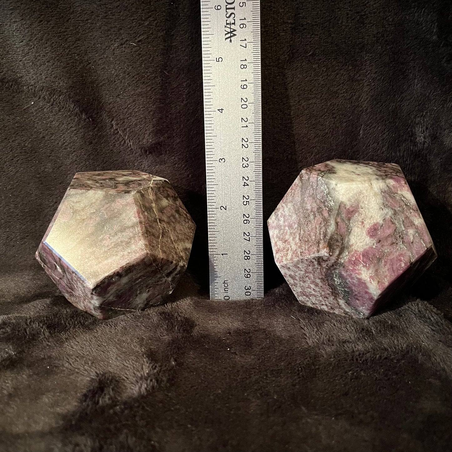 Ruby in Quartz Dodecahedron, Very Large (Approx. 85mm) F-0080