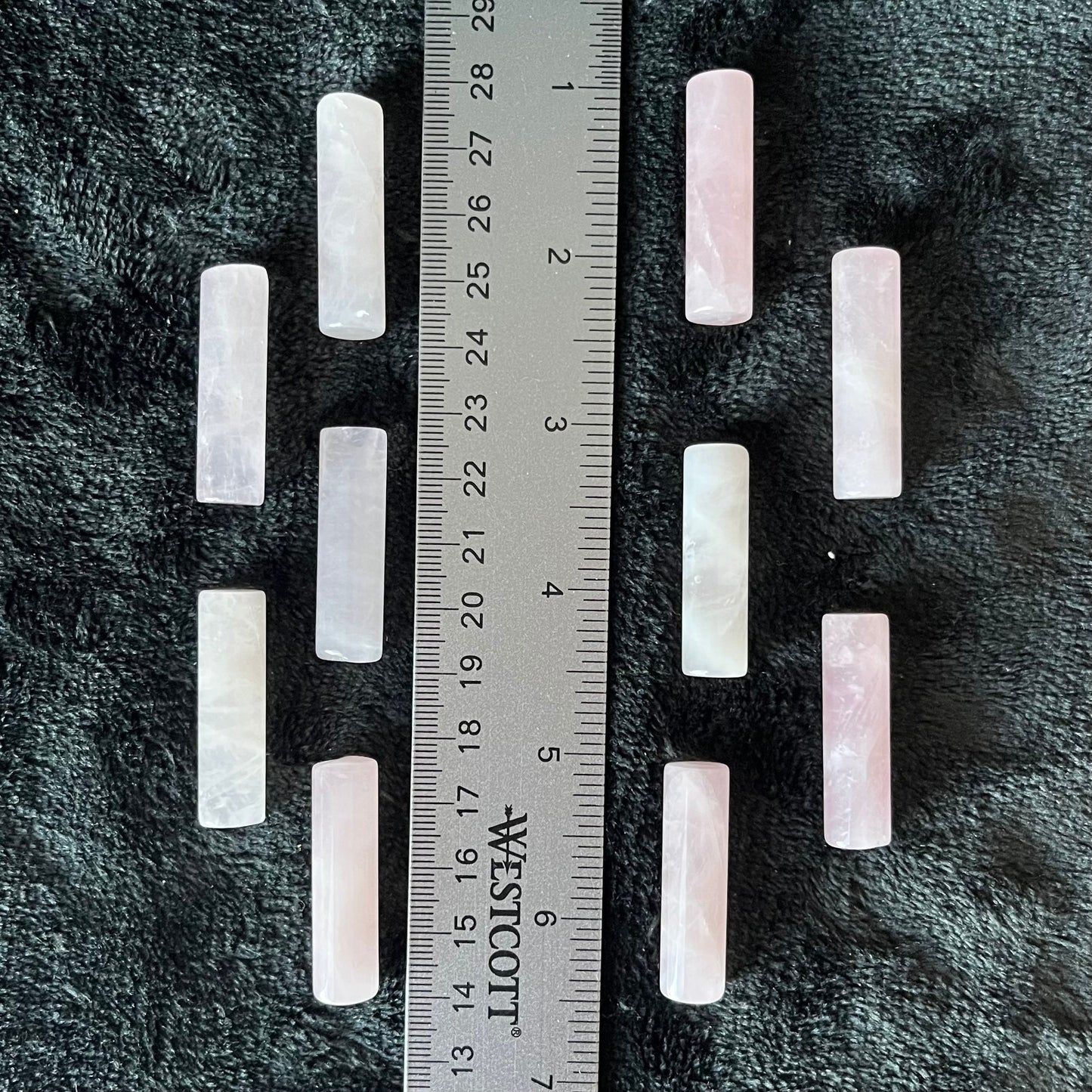 Rose Quartz Column (Approx. 35mm X 11mm) 0167